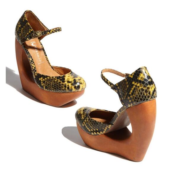 Jeffrey Campbell Rock Me Snakeprint Heels Size 7 - Picture 1 of 8